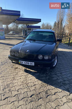 Седан BMW 5 Series 1993 в Хмельницком