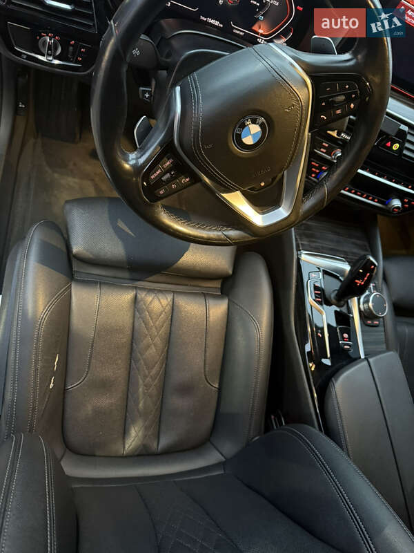 Седан BMW 5 Series 2020 в Киеве