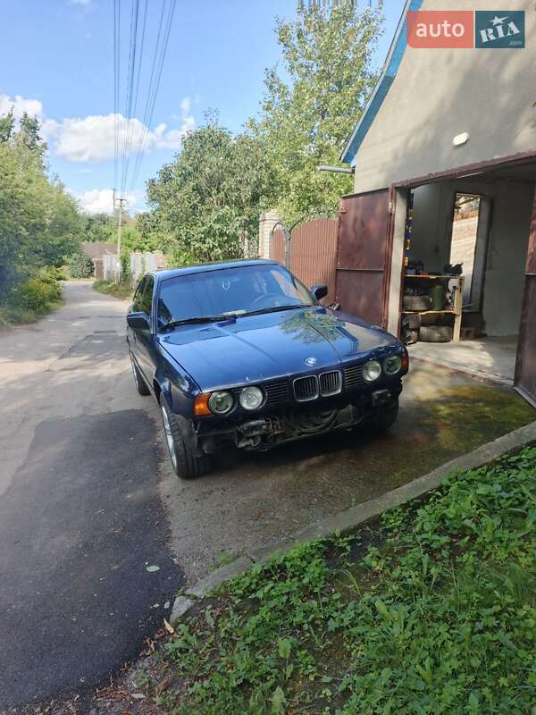 Седан BMW 5 Series 1990 в Кагарлыке