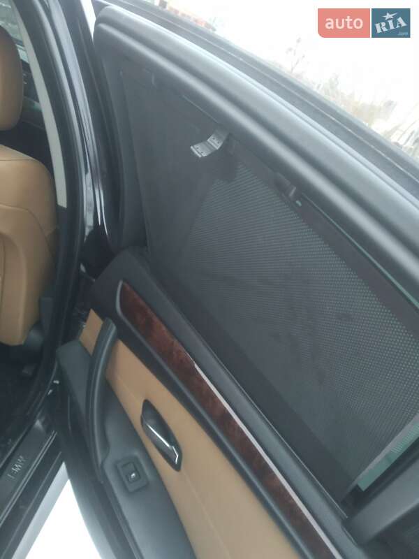 Седан BMW 5 Series 2009 в Коростене