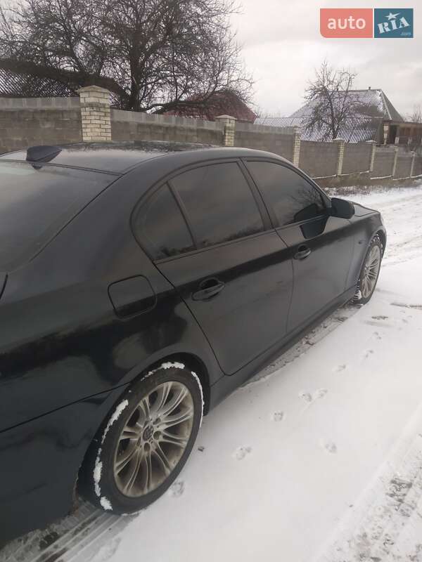 Седан BMW 5 Series 2009 в Коростене