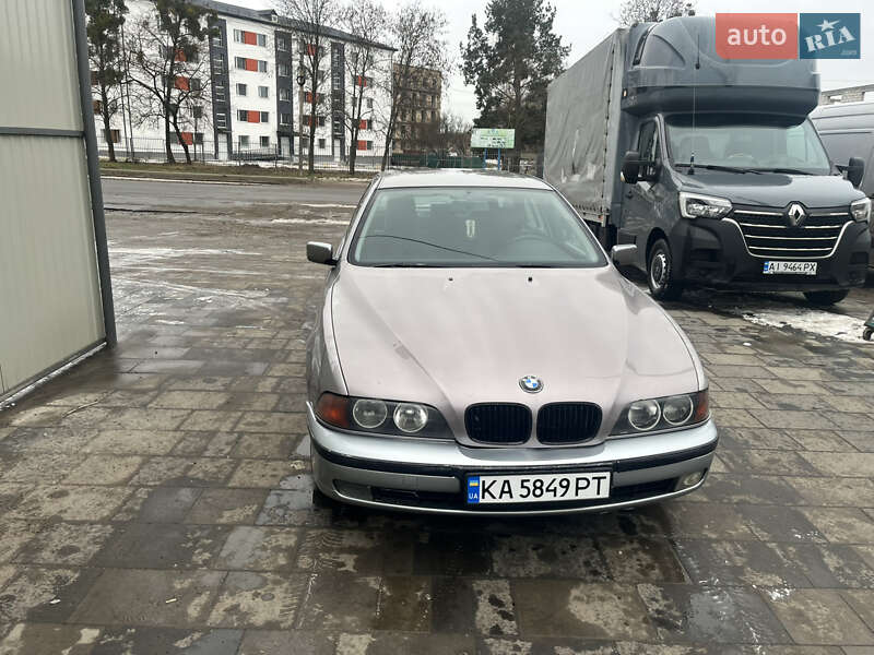 BMW 5 Series 1998