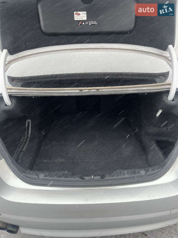 Седан BMW 5 Series 2013 в Рівному