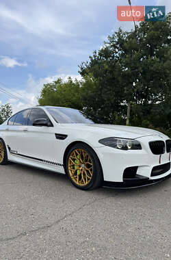 Седан BMW 5 Series 2010 в Виноградові
