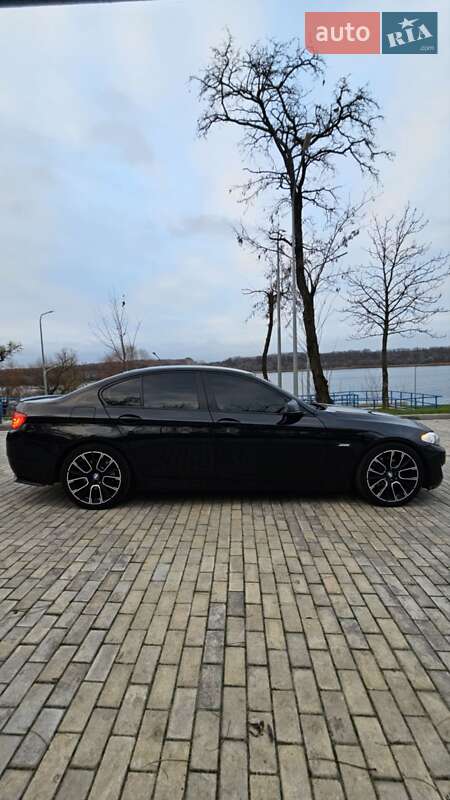 Седан BMW 5 Series 2013 в Запоріжжі