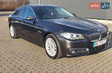 Седан BMW 5 Series 2015 в Мукачево