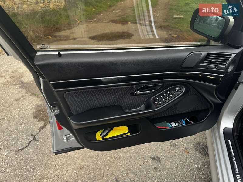 Седан BMW 5 Series 1999 в Болграді