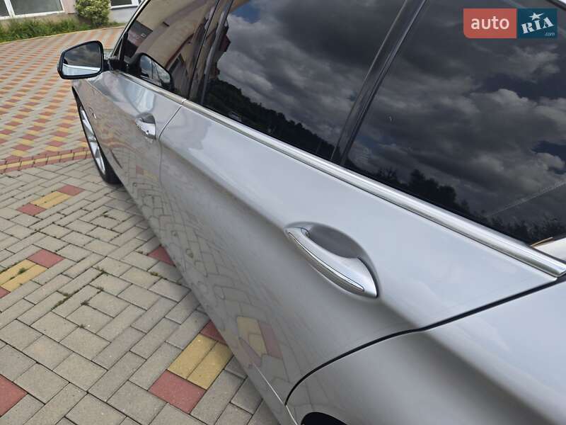 Седан BMW 5 Series 2015 в Мукачевому