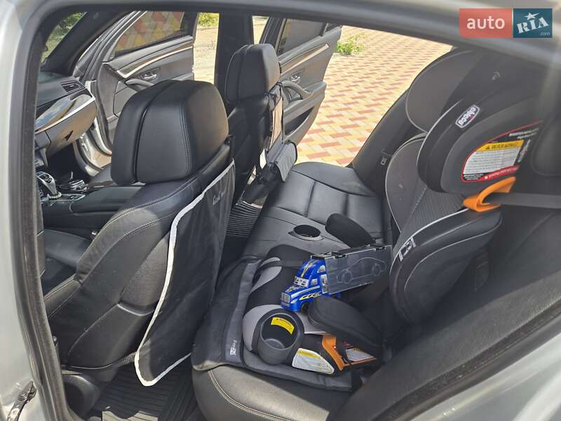 Седан BMW 5 Series 2015 в Мукачевому