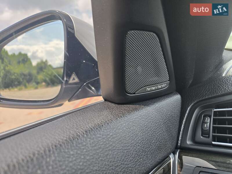 Седан BMW 5 Series 2015 в Мукачевому