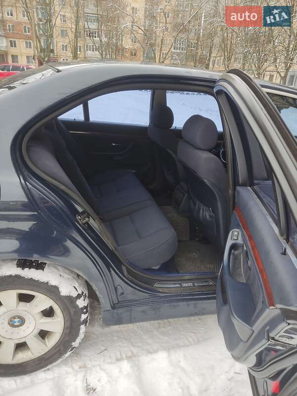 Седан BMW 5 Series 2000 в Кривому Розі