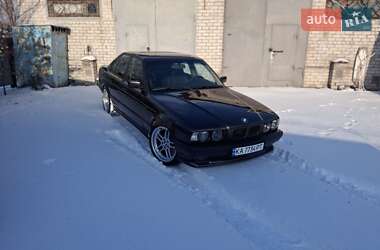 Седан BMW 5 Series 1995 в Запоріжжі