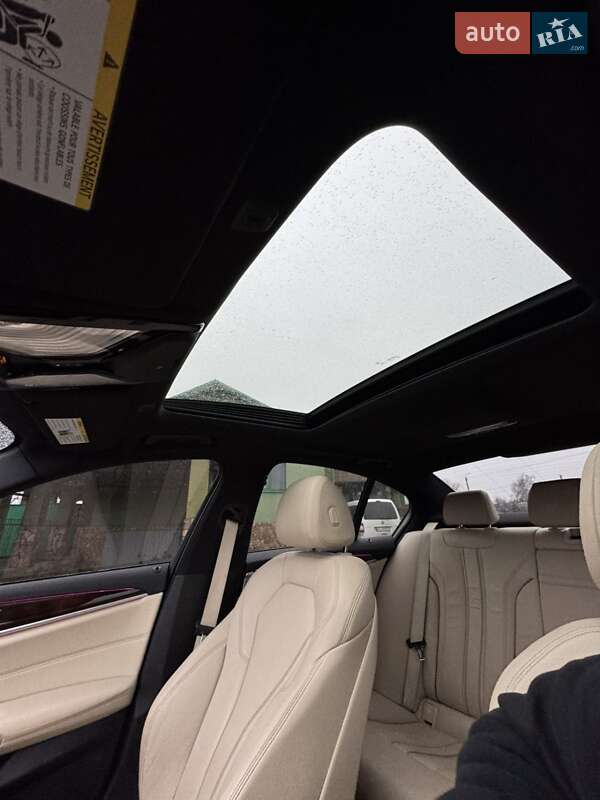 Седан BMW 5 Series 2017 в Камне-Каширском