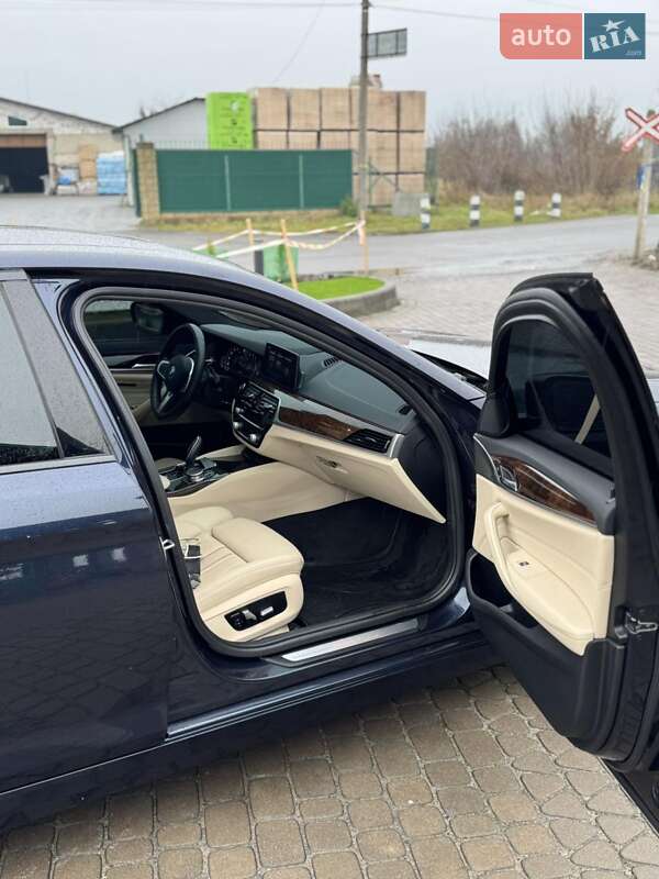 Седан BMW 5 Series 2017 в Камне-Каширском
