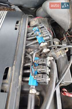 Седан BMW 5 Series 2000 в Чернигове