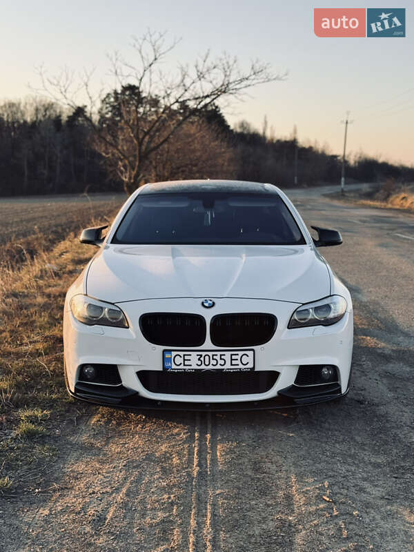 Седан BMW 5 Series 2011 в Сторожинце
