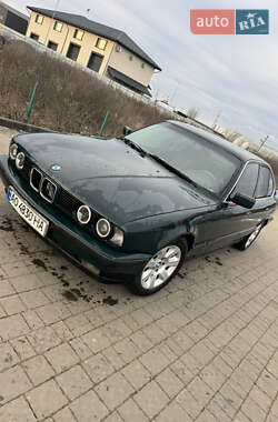 Седан BMW 5 Series 1993 в Ужгороде