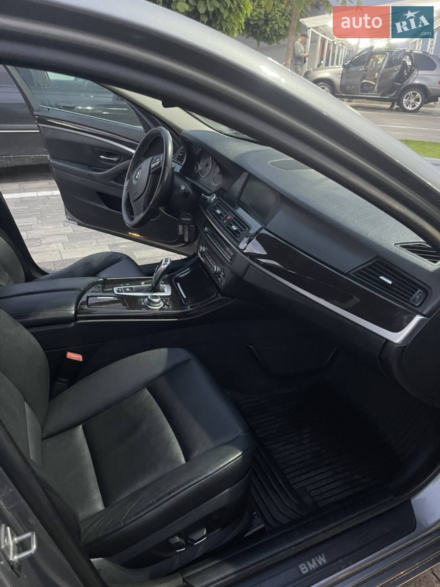2012 BMW 5er - мініатюра 12