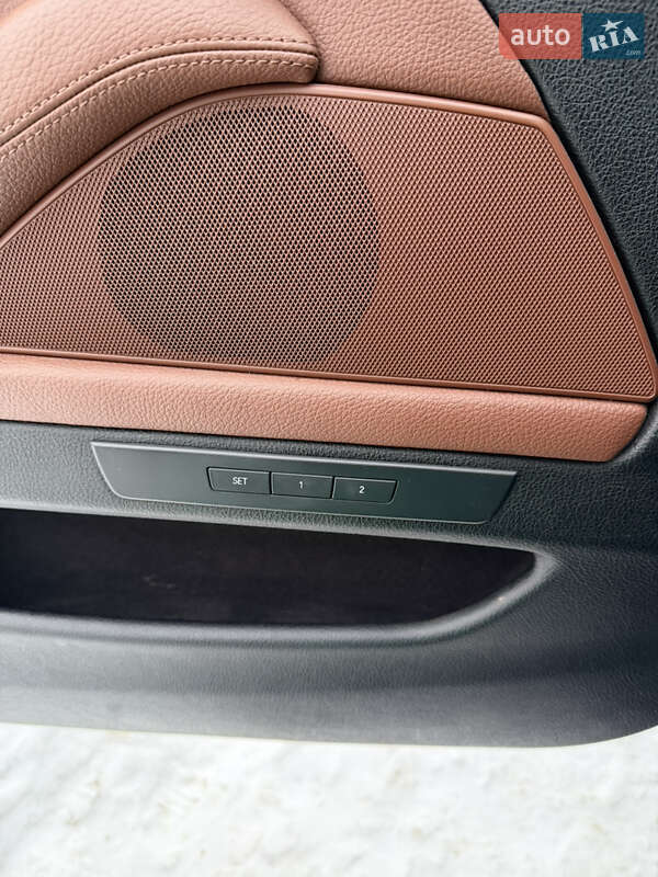 Седан BMW 5 Series 2015 в Луцьку