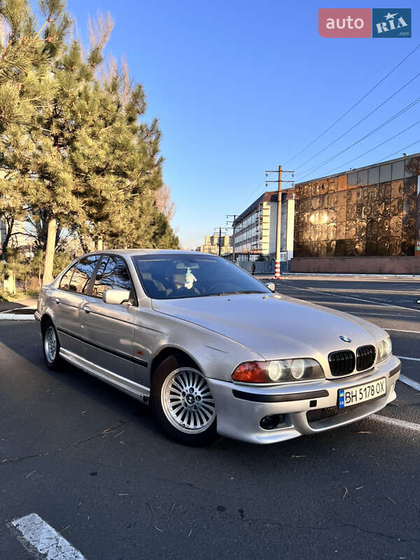 Седан BMW 5 Series 1999 в Одессе