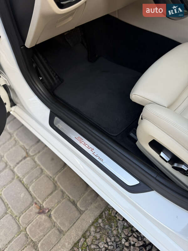 Седан BMW 5 Series 2018 в Львові фото 38 Седан BMW 5 Series 2018 в Львові