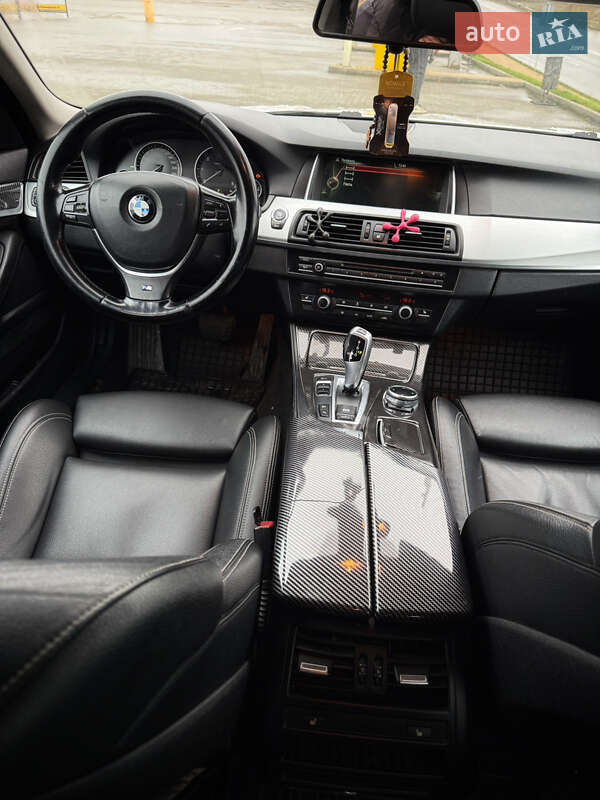 Універсал BMW 5 Series 2014 в Чернівцях