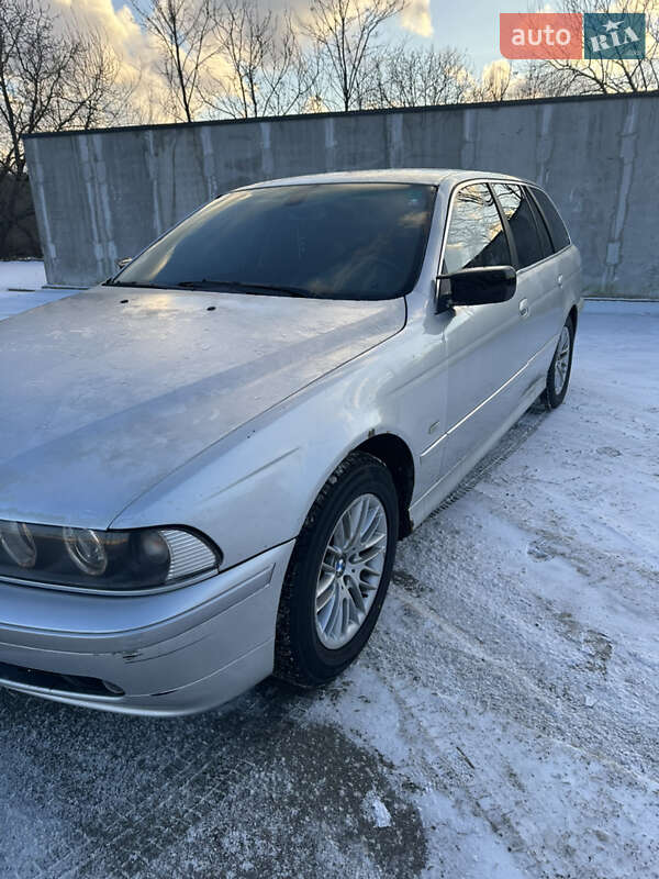 Универсал BMW 5 Series 2002 в Черновцах