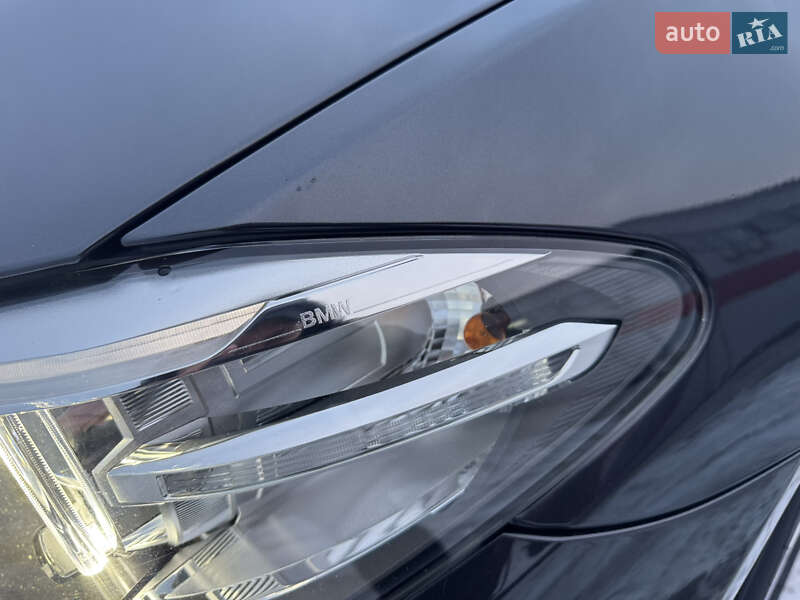 Седан BMW 5 Series 2013 в Нововолинську