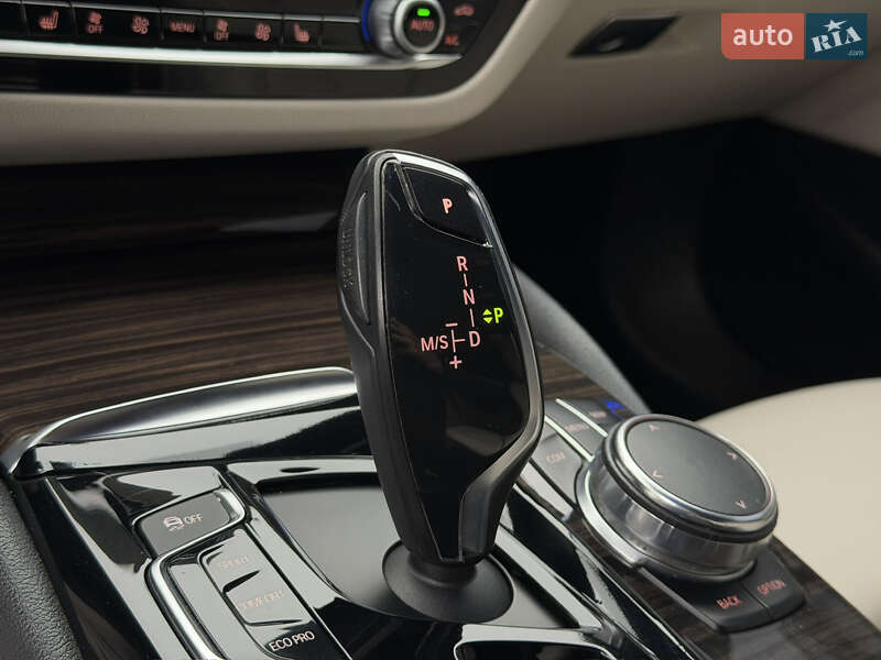 Седан BMW 5 Series 2017 в Мукачевому