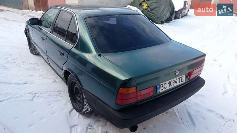 Седан BMW 5 Series 1989 в Львове