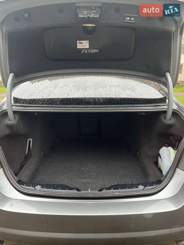 Седан BMW 5 Series 2012 в Одесі фото 12 Седан BMW 5 Series 2012 в Одесі