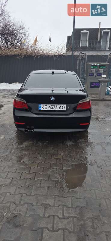 Седан BMW 5 Series 2004 в Каменском
