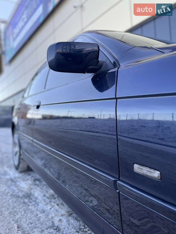 Седан BMW 5 Series 2002 в Ровно фото 3 Седан BMW 5 Series 2002 в Ровно