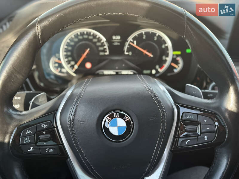 Седан BMW 5 Series 2017 в Киеве фото 9 Седан BMW 5 Series 2017 в Киеве