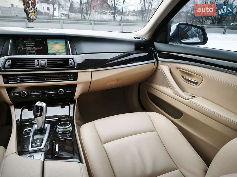 Седан BMW 5 Series 2014 в Вінниці