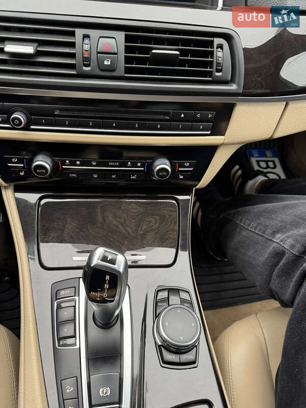 Седан BMW 5 Series 2015 в Вінниці