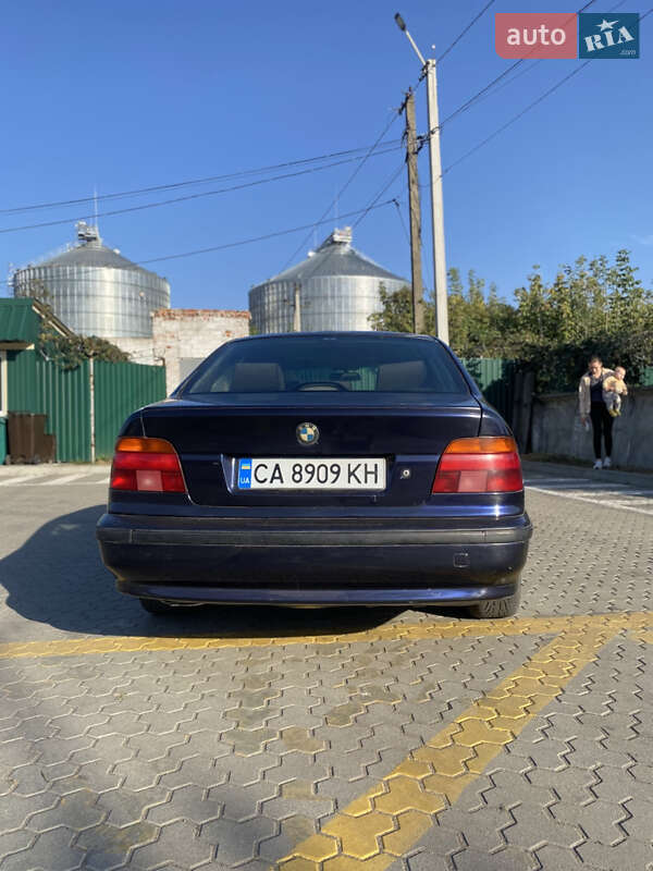 Седан BMW 5 Series 1998 в Ніжині