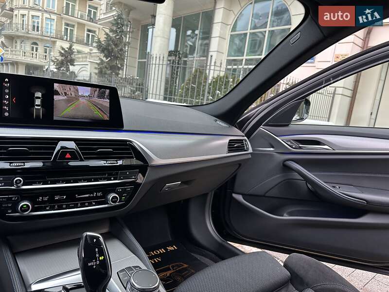 Седан BMW 5 Series 2017 в Киеве фото 51 Седан BMW 5 Series 2017 в Киеве