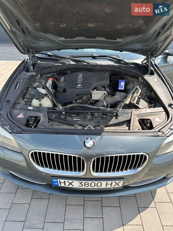 Седан BMW 5 Series 2012 в Хмельницькому
