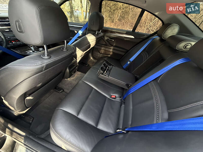 Седан BMW 5 Series 2015 в Івано-Франківську фото 84 Седан BMW 5 Series 2015 в Івано-Франківську