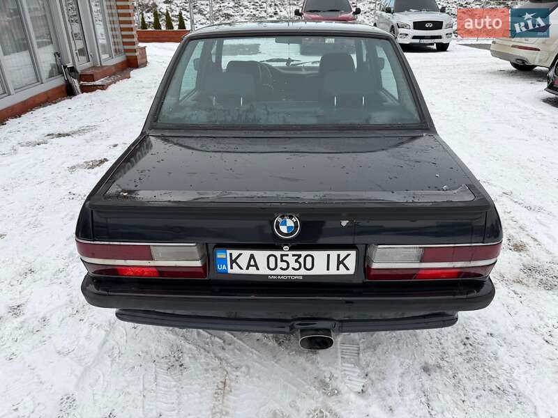 Седан BMW 5 Series 1982 в Киеве