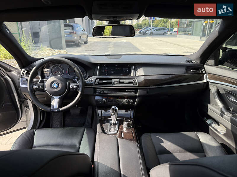 Седан BMW 5 Series 2010 в Калуше