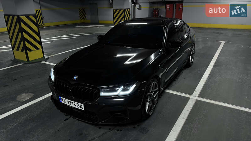 Седан BMW 5 Series 2017 в Києві