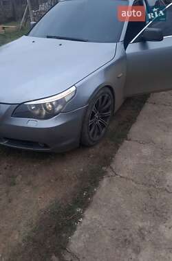 Седан BMW 5 Series 2003 в Ужгороді