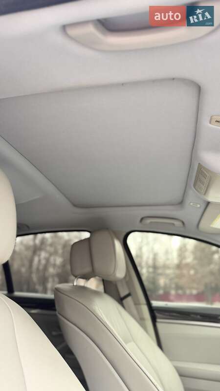 Седан BMW 5 Series 2012 в Кривом Роге