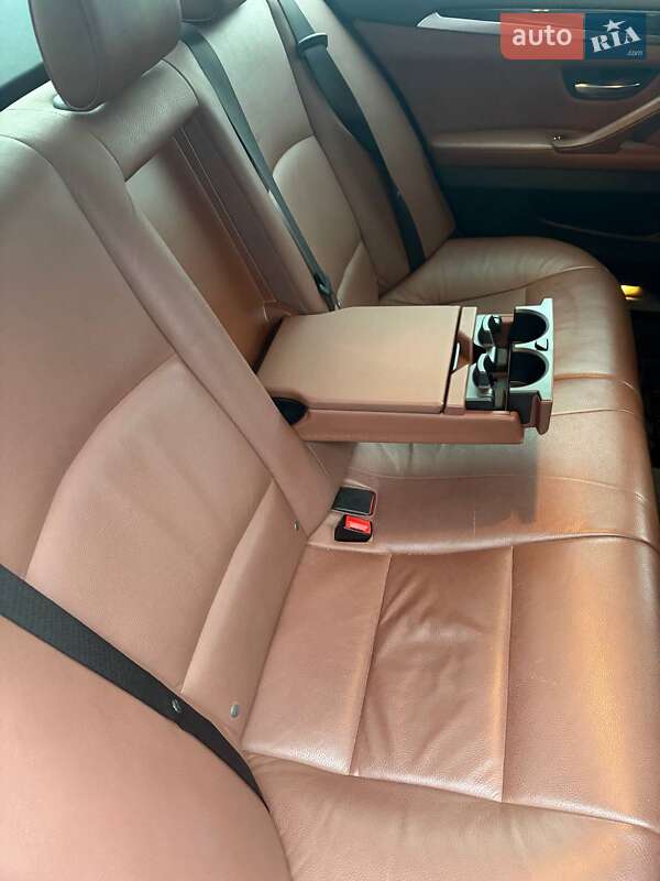 Седан BMW 5 Series 2015 в Запорожье