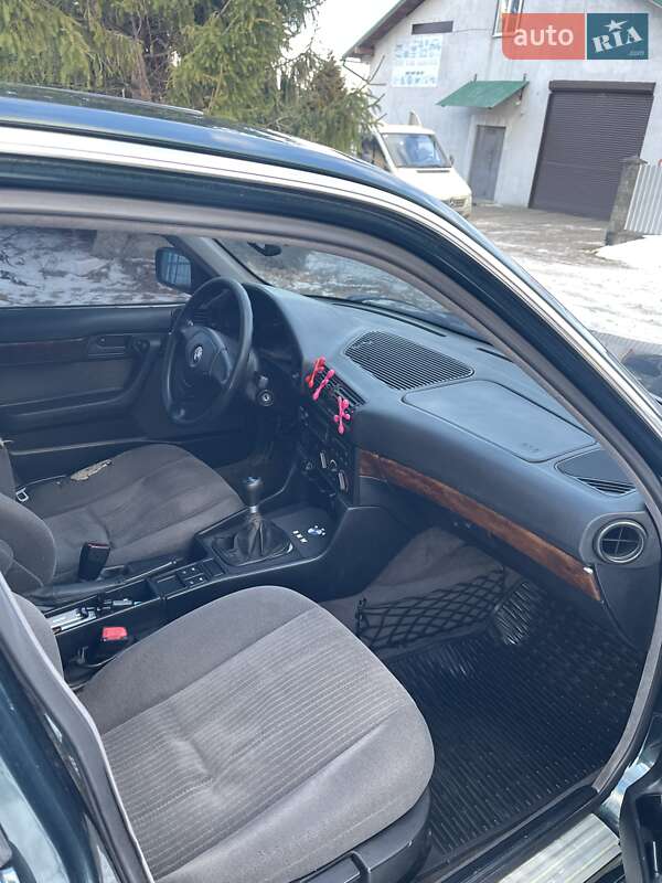 Седан BMW 5 Series 1989 в Бориславе