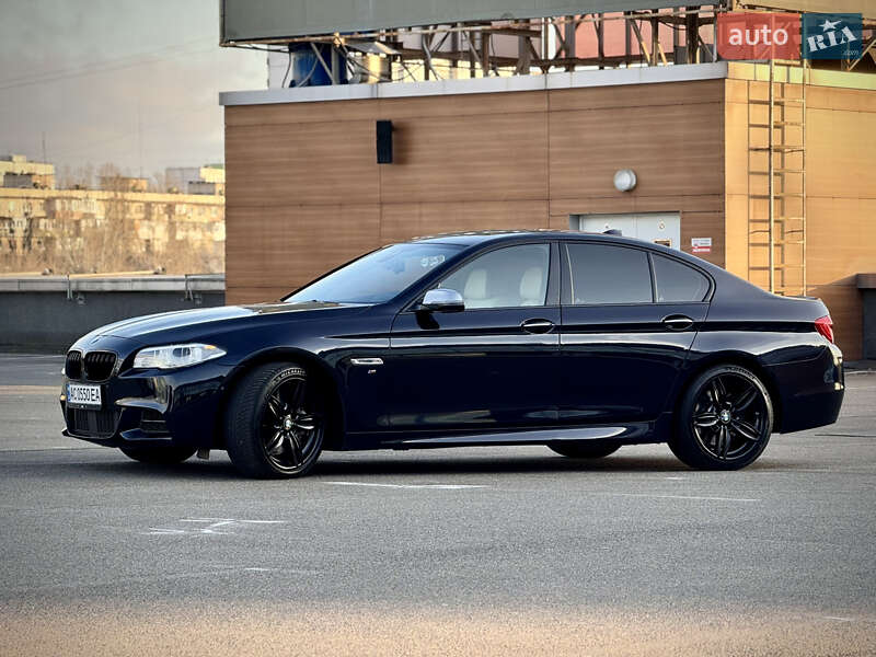 Седан BMW 5 Series 2015 в Киеве