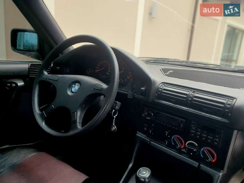 Седан BMW 5 Series 1990 в Івано-Франківську