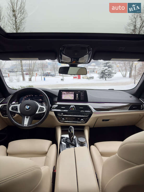 Седан BMW 5 Series 2018 в Львові